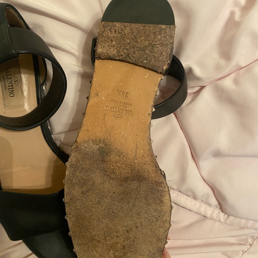Authentic Valentino Sandals - Picture 4 of 5